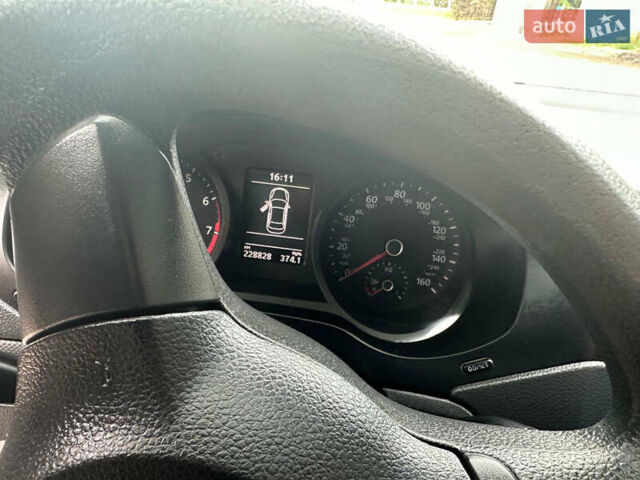 Фольксваген Джетта 2014 в Сахновщине на Automoto.ua Серый Фольксваген Джетта, объемом двигателя 1.8 л и пробегом 230 тыс. км за 8200 $, фото 10 на Automoto.ua