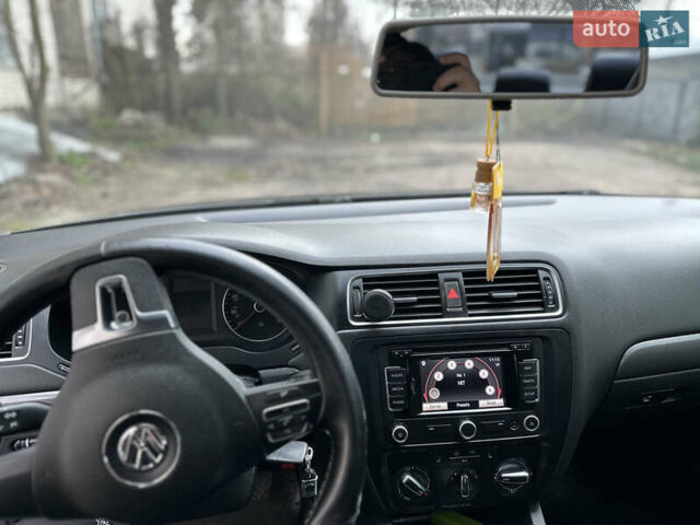 Серый Фольксваген Джетта, объемом двигателя 1.97 л и пробегом 260 тыс. км за 11000 $, фото 28 на Automoto.ua