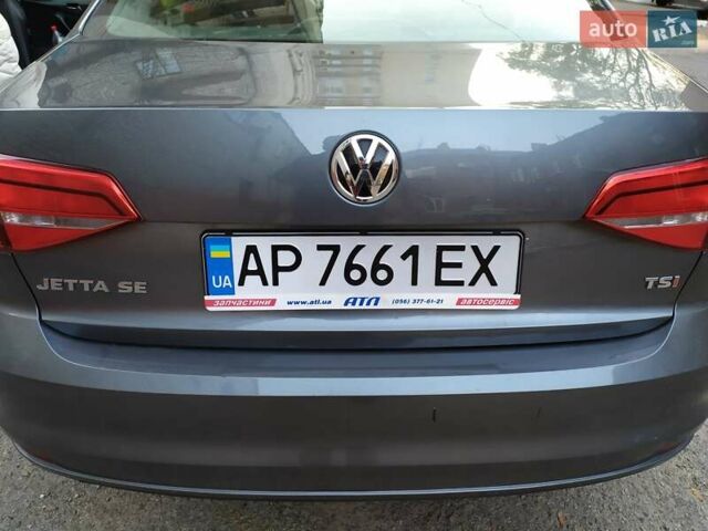 Серый Фольксваген Джетта, объемом двигателя 1.8 л и пробегом 127 тыс. км за 12100 $, фото 7 на Automoto.ua