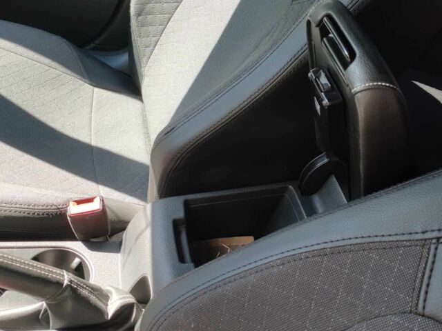 Серый Фольксваген Джетта, объемом двигателя 1.8 л и пробегом 220 тыс. км за 9000 $, фото 8 на Automoto.ua