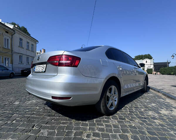 Фольксваген Джетта 2015 в Черновцах на Automoto.ua Серый Фольксваген Джетта, объемом двигателя 2 л и пробегом 310 тыс. км за 9500 $, фото 21 на Automoto.ua