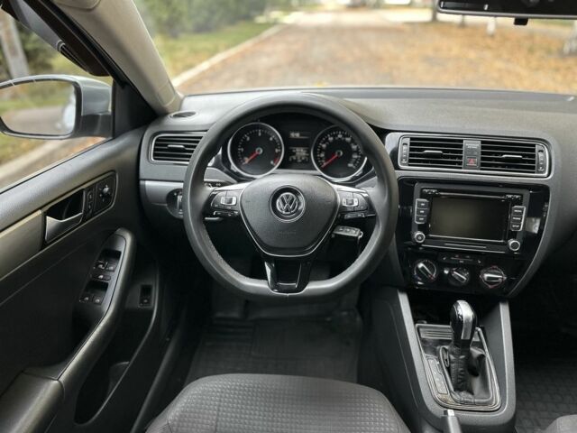 Серый Фольксваген Джетта, объемом двигателя 2 л и пробегом 199 тыс. км за 11500 $, фото 19 на Automoto.ua