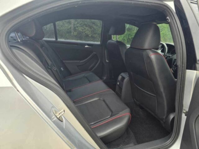 Серый Фольксваген Джетта, объемом двигателя 2 л и пробегом 71 тыс. км за 9000 $, фото 10 на Automoto.ua