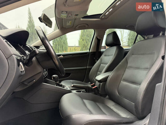 Сірий Фольксваген Джетта, об'ємом двигуна 2 л та пробігом 175 тис. км за 12499 $, фото 35 на Automoto.ua