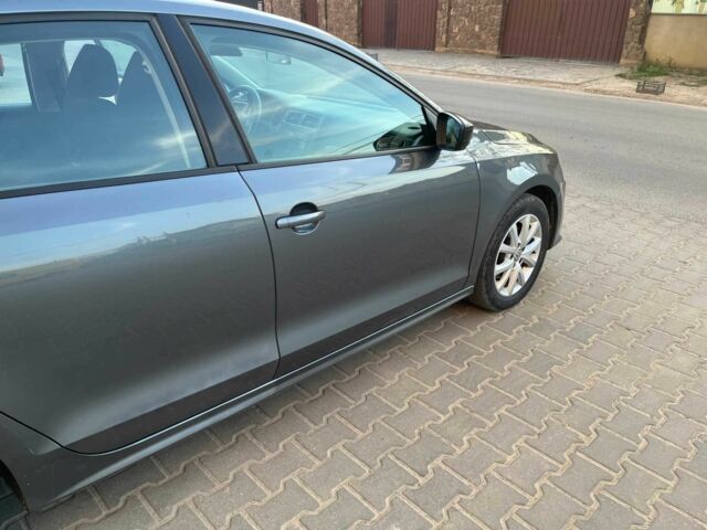 Серый Фольксваген Джетта, объемом двигателя 1.8 л и пробегом 47 тыс. км за 10467 $, фото 4 на Automoto.ua