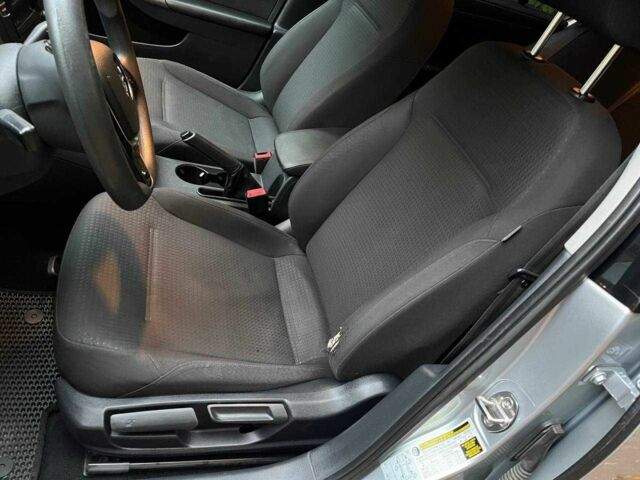 Серый Фольксваген Джетта, объемом двигателя 1.4 л и пробегом 245 тыс. км за 7700 $, фото 1 на Automoto.ua