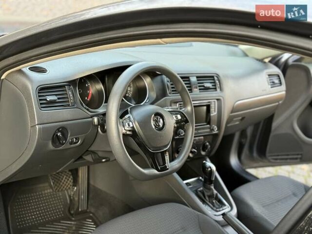 Серый Фольксваген Джетта, объемом двигателя 1.4 л и пробегом 100 тыс. км за 9200 $, фото 86 на Automoto.ua