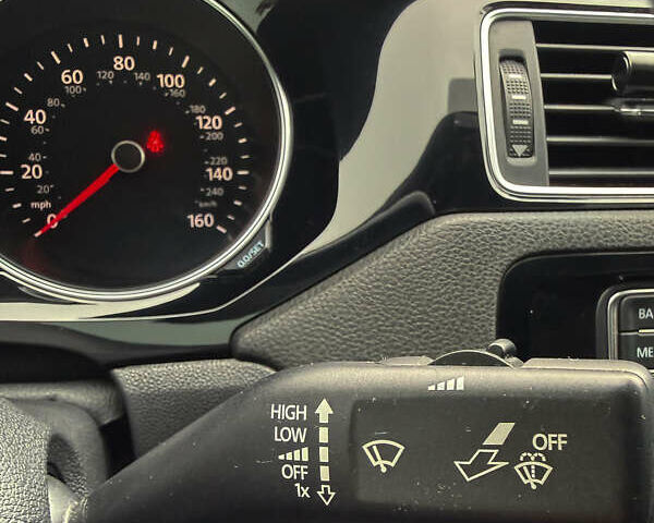 Серый Фольксваген Джетта, объемом двигателя 1.8 л и пробегом 157 тыс. км за 12500 $, фото 15 на Automoto.ua