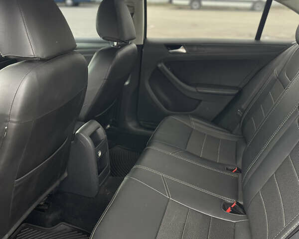 Сірий Фольксваген Джетта, об'ємом двигуна 1.4 л та пробігом 210 тис. км за 9500 $, фото 9 на Automoto.ua