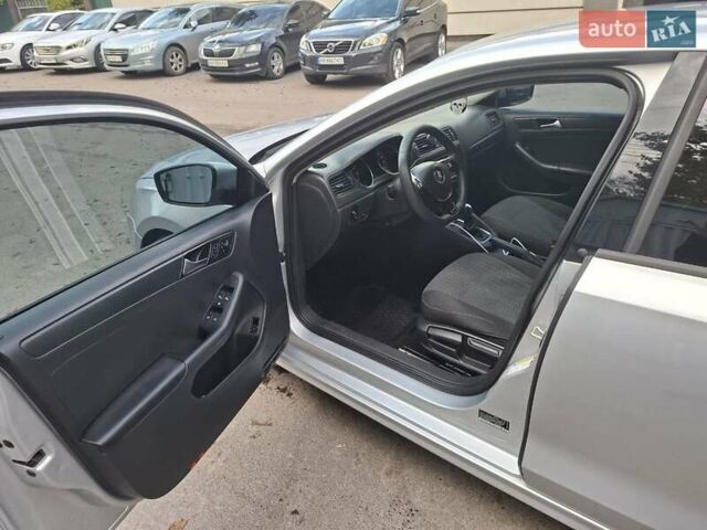 Серый Фольксваген Джетта, объемом двигателя 1.98 л и пробегом 257 тыс. км за 8100 $, фото 16 на Automoto.ua