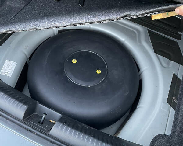 Сірий Фольксваген Джетта, об'ємом двигуна 2 л та пробігом 161 тис. км за 9800 $, фото 20 на Automoto.ua