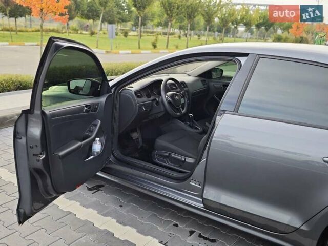 Серый Фольксваген Джетта, объемом двигателя 1.98 л и пробегом 158 тыс. км за 9300 $, фото 8 на Automoto.ua