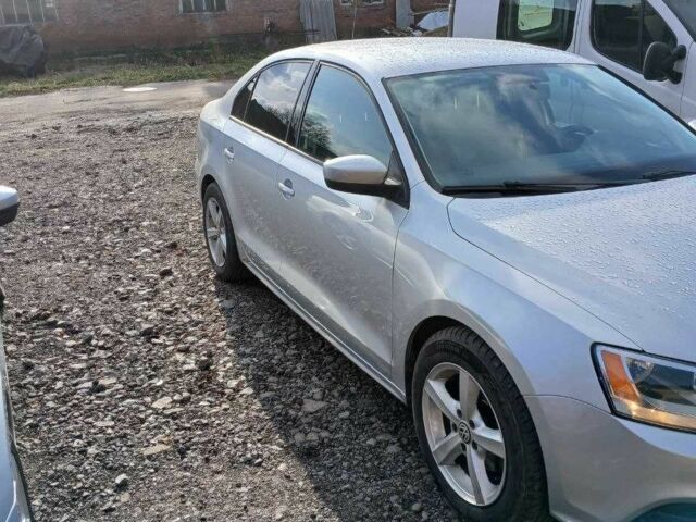 Серый Фольксваген Джетта, объемом двигателя 1.4 л и пробегом 190 тыс. км за 8600 $, фото 1 на Automoto.ua