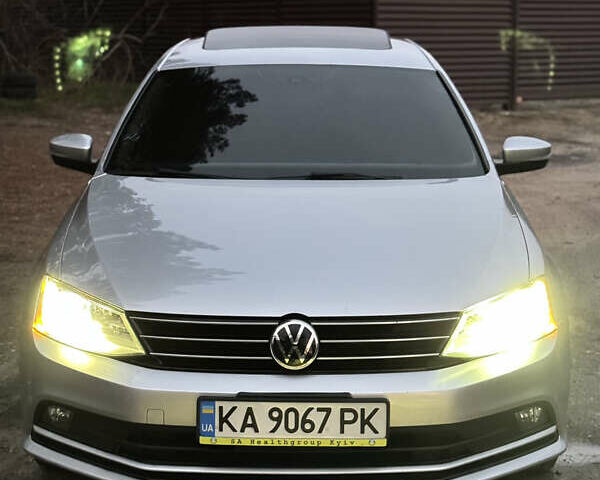 Серый Фольксваген Джетта, объемом двигателя 1.8 л и пробегом 145 тыс. км за 11200 $, фото 3 на Automoto.ua