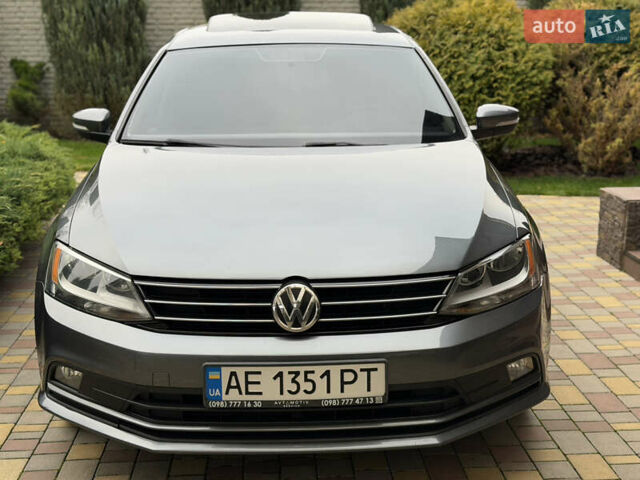 Сірий Фольксваген Джетта, об'ємом двигуна 2 л та пробігом 175 тис. км за 12499 $, фото 3 на Automoto.ua