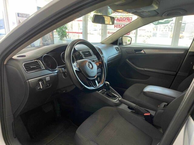 Фольксваген Джетта 2015 у Києві на Automoto.ua Сірий Фольксваген Джетта, об'ємом двигуна 2 л та пробігом 151 тис. км за 9490 $, фото 16 на Automoto.ua