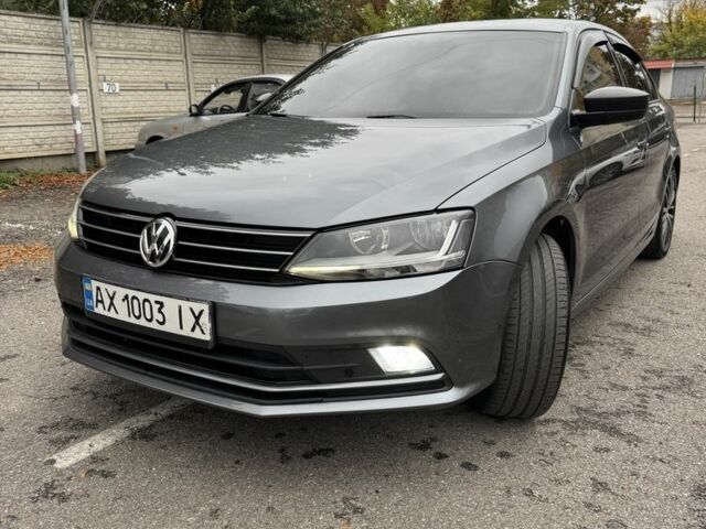 Серый Фольксваген Джетта, объемом двигателя 2 л и пробегом 235 тыс. км за 8999 $, фото 4 на Automoto.ua