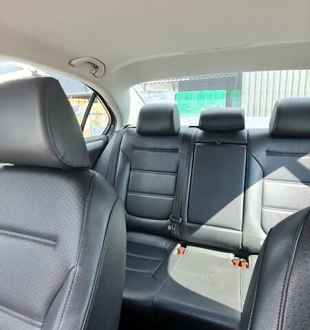 Серый Фольксваген Джетта, объемом двигателя 1.8 л и пробегом 143 тыс. км за 11500 $, фото 28 на Automoto.ua