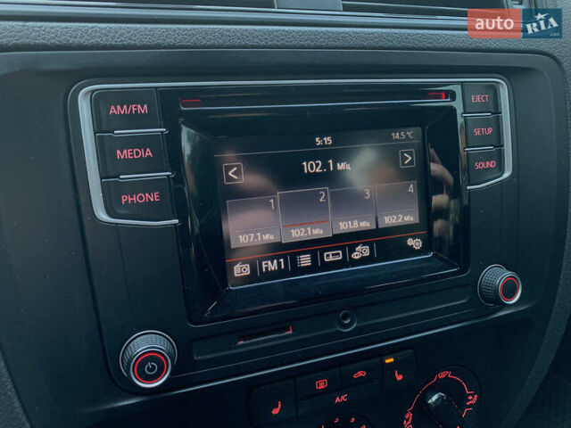 Серый Фольксваген Джетта, объемом двигателя 1.4 л и пробегом 113 тыс. км за 9900 $, фото 16 на Automoto.ua