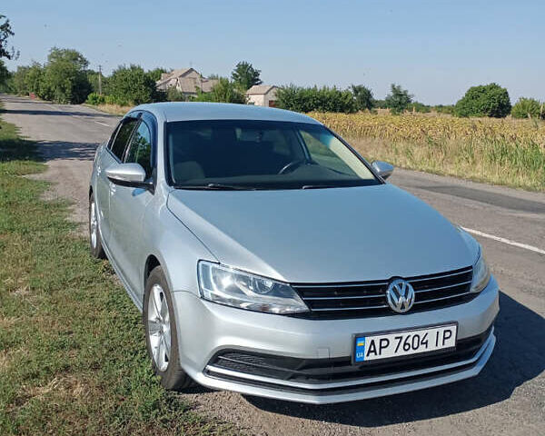 Серый Фольксваген Джетта, объемом двигателя 1.4 л и пробегом 120 тыс. км за 9800 $, фото 3 на Automoto.ua