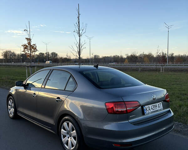 Сірий Фольксваген Джетта, об'ємом двигуна 2 л та пробігом 161 тис. км за 9800 $, фото 11 на Automoto.ua