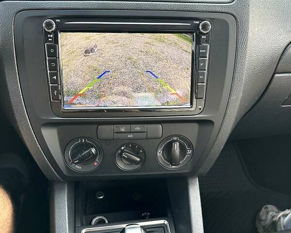 Серый Фольксваген Джетта, объемом двигателя 2 л и пробегом 157 тыс. км за 9800 $, фото 29 на Automoto.ua