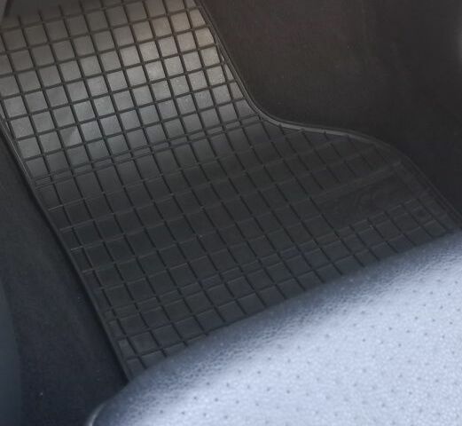 Серый Фольксваген Джетта, объемом двигателя 2 л и пробегом 270 тыс. км за 8300 $, фото 22 на Automoto.ua