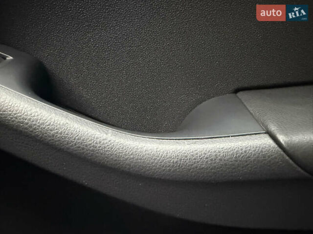 Сірий Фольксваген Джетта, об'ємом двигуна 2 л та пробігом 175 тис. км за 12499 $, фото 61 на Automoto.ua