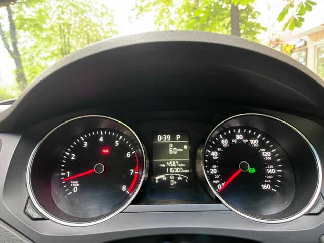 Серый Фольксваген Джетта, объемом двигателя 1.8 л и пробегом 193 тыс. км за 9600 $, фото 7 на Automoto.ua