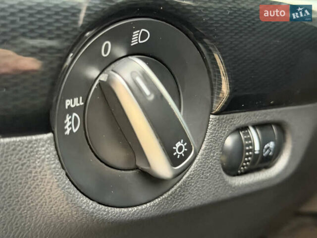 Сірий Фольксваген Джетта, об'ємом двигуна 2 л та пробігом 175 тис. км за 12499 $, фото 28 на Automoto.ua