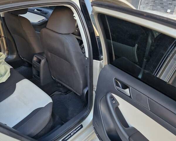 Серый Фольксваген Джетта, объемом двигателя 1.98 л и пробегом 229 тыс. км за 8900 $, фото 17 на Automoto.ua