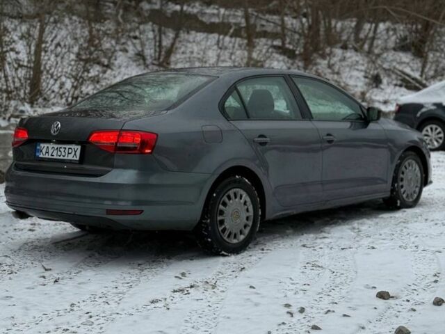 Сірий Фольксваген Джетта, об'ємом двигуна 2 л та пробігом 235 тис. км за 7000 $, фото 5 на Automoto.ua