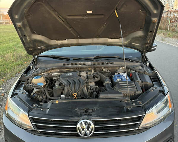 Сірий Фольксваген Джетта, об'ємом двигуна 2 л та пробігом 161 тис. км за 9800 $, фото 16 на Automoto.ua