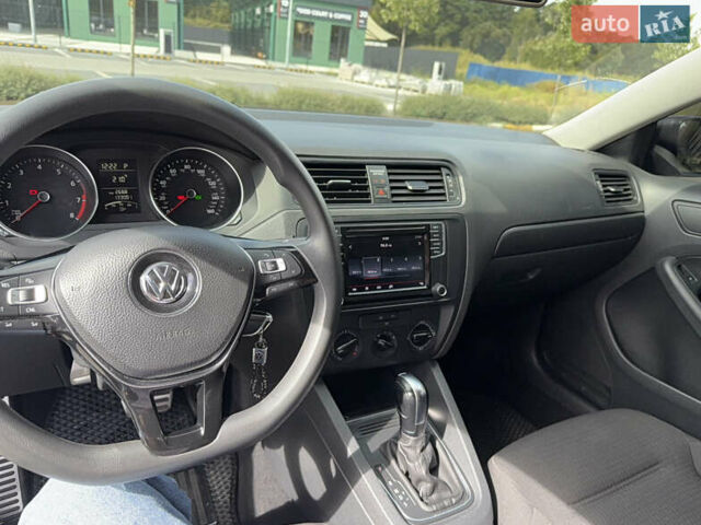 Серый Фольксваген Джетта, объемом двигателя 1.39 л и пробегом 133 тыс. км за 10900 $, фото 13 на Automoto.ua