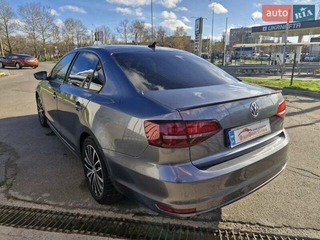 Сірий Фольксваген Джетта, об'ємом двигуна 1.8 л та пробігом 278 тис. км за 9999 $, фото 5 на Automoto.ua
