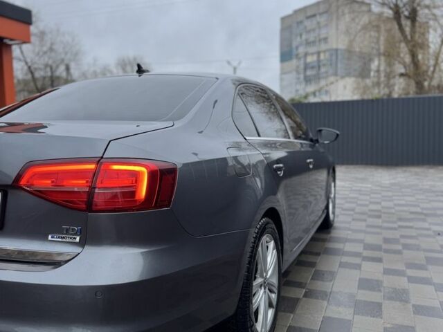 Серый Фольксваген Джетта, объемом двигателя 2 л и пробегом 167 тыс. км за 13300 $, фото 4 на Automoto.ua