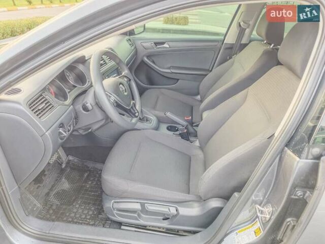 Серый Фольксваген Джетта, объемом двигателя 1.98 л и пробегом 158 тыс. км за 9300 $, фото 18 на Automoto.ua