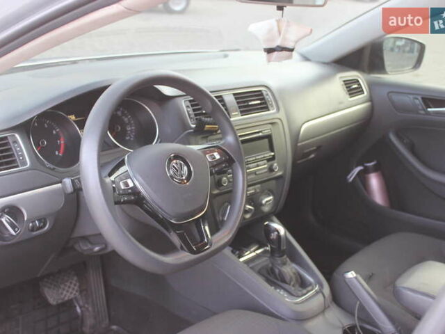 Серый Фольксваген Джетта, объемом двигателя 1.8 л и пробегом 177 тыс. км за 10999 $, фото 13 на Automoto.ua