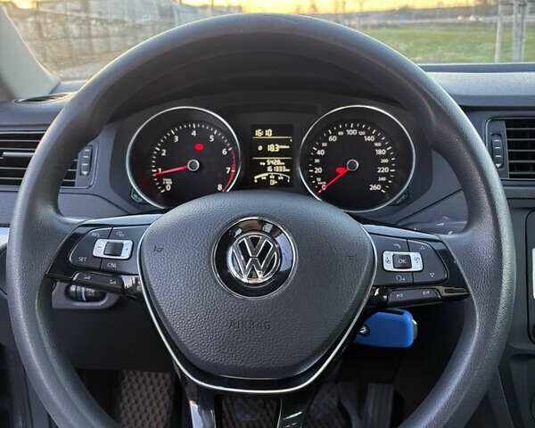 Сірий Фольксваген Джетта, об'ємом двигуна 2 л та пробігом 161 тис. км за 9800 $, фото 21 на Automoto.ua