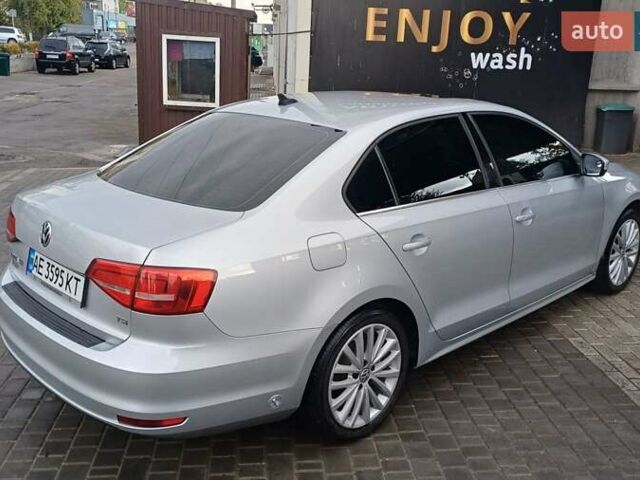 Сірий Фольксваген Джетта, об'ємом двигуна 1.8 л та пробігом 82 тис. км за 12300 $, фото 7 на Automoto.ua