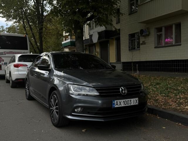 Серый Фольксваген Джетта, объемом двигателя 2 л и пробегом 235 тыс. км за 8999 $, фото 1 на Automoto.ua