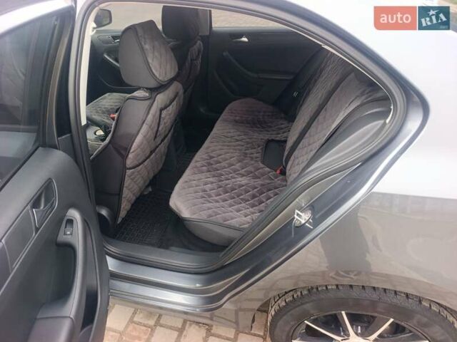 Серый Фольксваген Джетта, объемом двигателя 2 л и пробегом 111 тыс. км за 11900 $, фото 12 на Automoto.ua