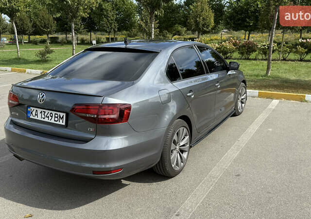 Серый Фольксваген Джетта, объемом двигателя 1.39 л и пробегом 133 тыс. км за 10900 $, фото 7 на Automoto.ua