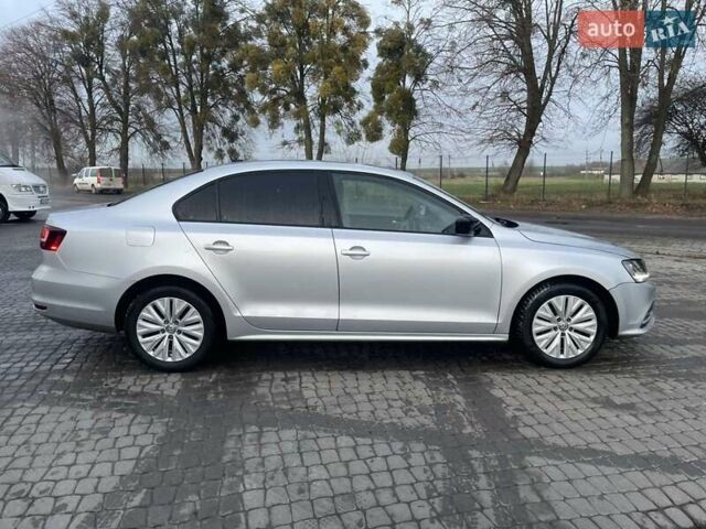 Серый Фольксваген Джетта, объемом двигателя 1.39 л и пробегом 187 тыс. км за 6999 $, фото 3 на Automoto.ua