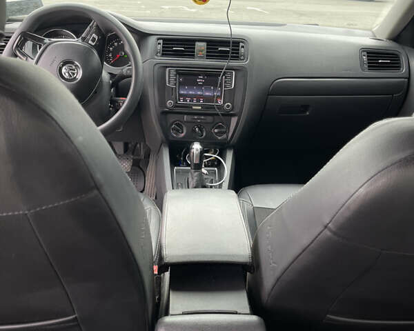 Сірий Фольксваген Джетта, об'ємом двигуна 1.4 л та пробігом 210 тис. км за 9500 $, фото 10 на Automoto.ua