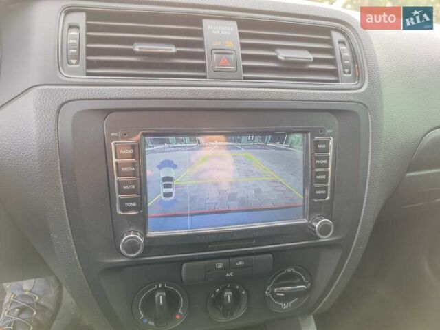 Фольксваген Джетта 2015 в Ирпене на Automoto.ua Серый Фольксваген Джетта, объемом двигателя 1.98 л и пробегом 158 тыс. км за 9500 $, фото 13 на Automoto.ua
