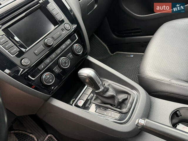 Сірий Фольксваген Джетта, об'ємом двигуна 2 л та пробігом 175 тис. км за 12499 $, фото 37 на Automoto.ua