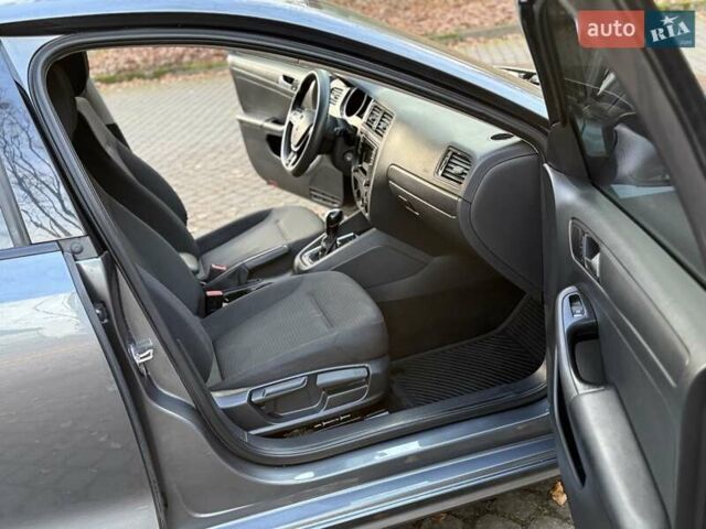 Серый Фольксваген Джетта, объемом двигателя 1.4 л и пробегом 100 тыс. км за 9200 $, фото 102 на Automoto.ua