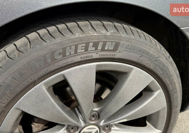 Серый Фольксваген Джетта, объемом двигателя 1.39 л и пробегом 133 тыс. км за 10900 $, фото 9 на Automoto.ua