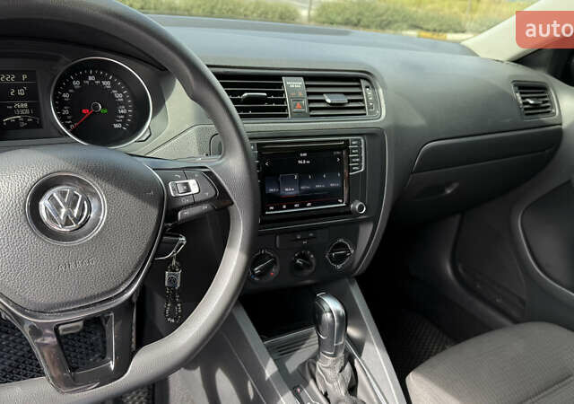 Серый Фольксваген Джетта, объемом двигателя 1.39 л и пробегом 133 тыс. км за 10900 $, фото 12 на Automoto.ua